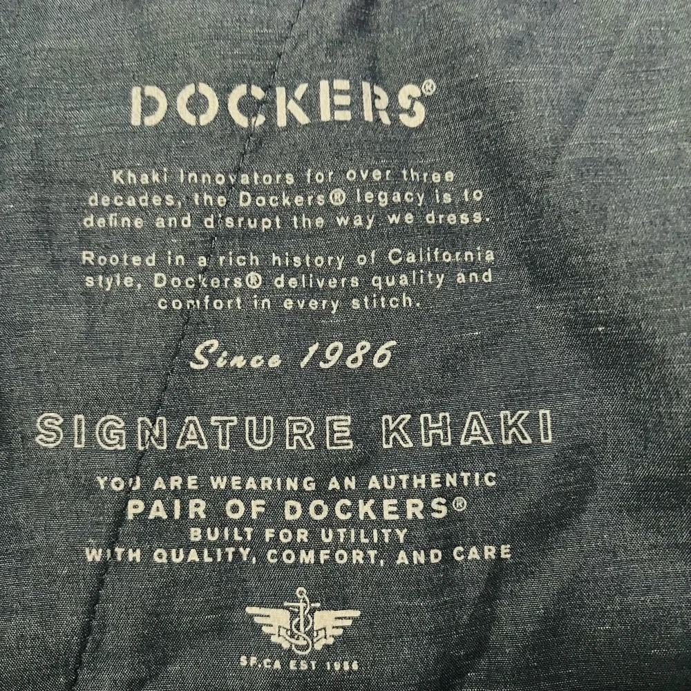 Dockers Signature Iron Free Khaki Straight Fit Stain Defender Pants Size 38x30